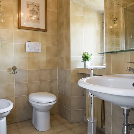 戴梦纳琪拉迪穆拉酒店 3*