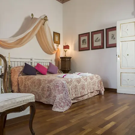 Bed and Breakfast La Dimora Dei Monaci 3*