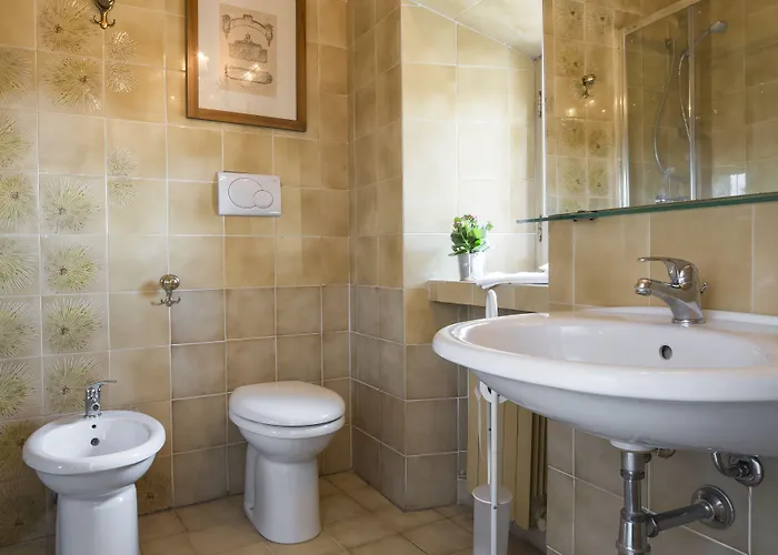 戴梦纳琪拉迪穆拉酒店 3*