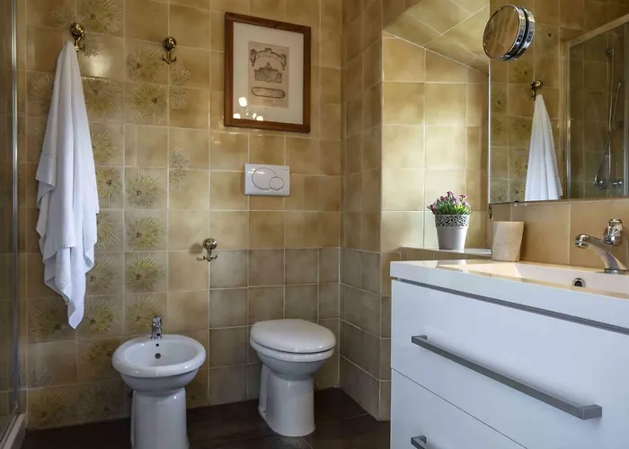 戴梦纳琪拉迪穆拉酒店 3*