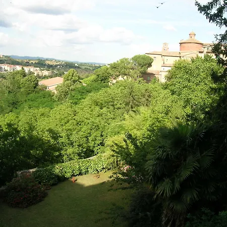 Bed & Breakfast La Dimora Dei Monaci Siena