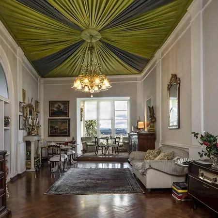 戴梦纳琪拉迪穆拉酒店 住宿加早餐酒店